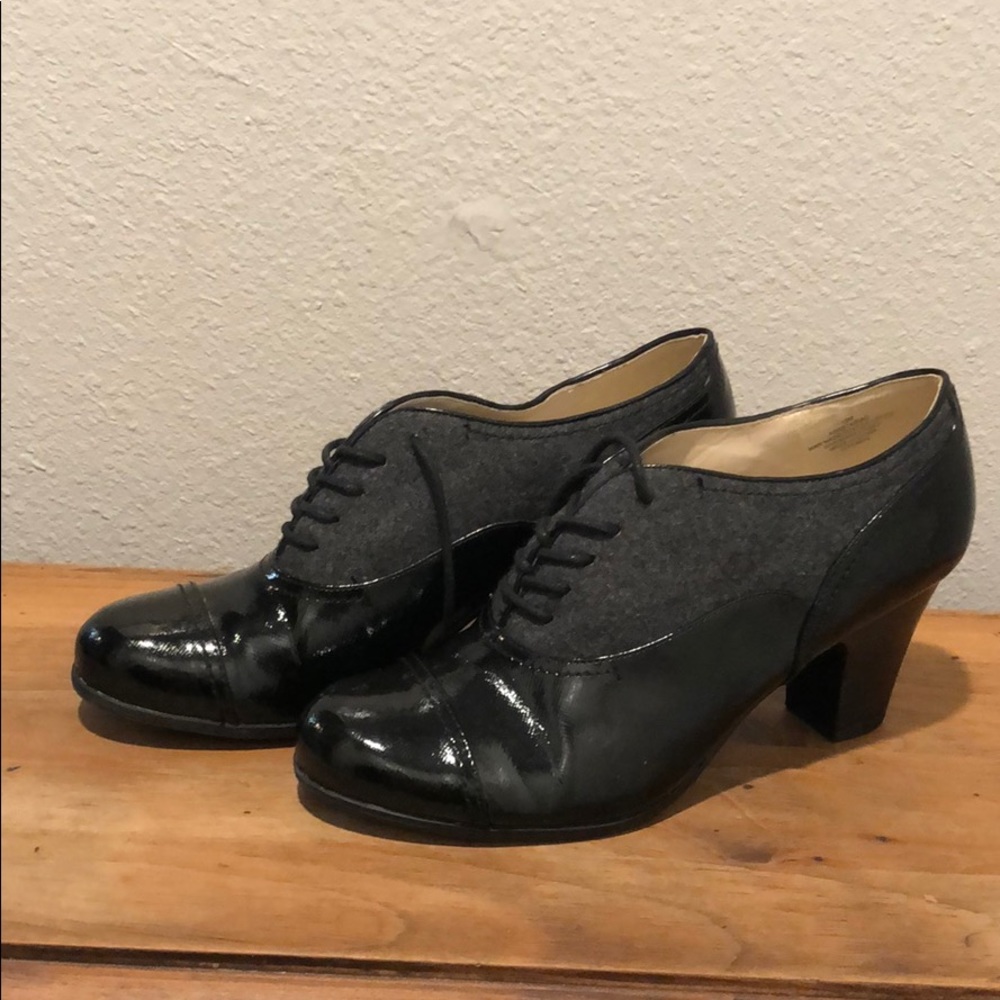 Women’s dress shoes
